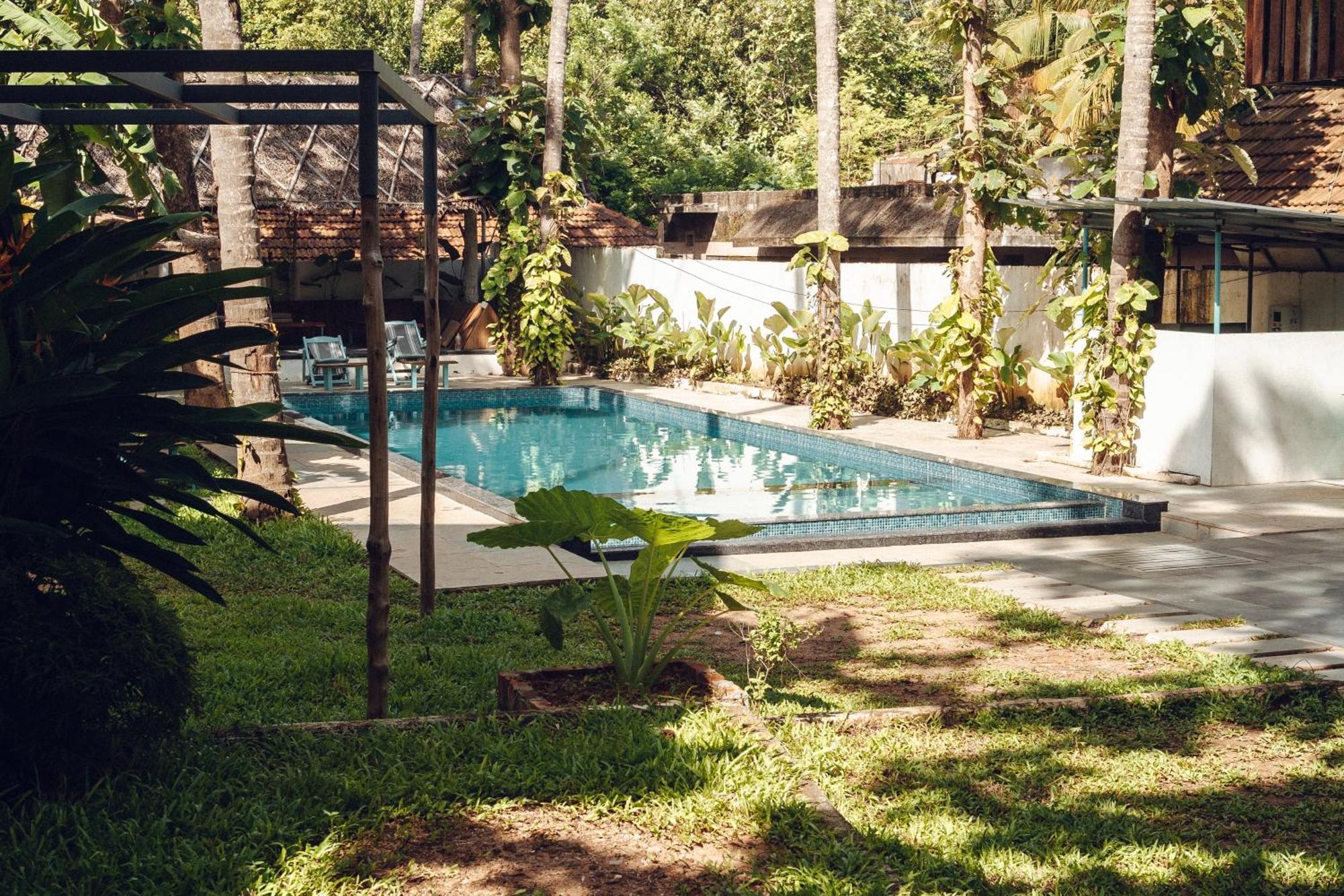 Bed and Breakfast Paddlecult Surf Retreat Варкала Экстерьер фото